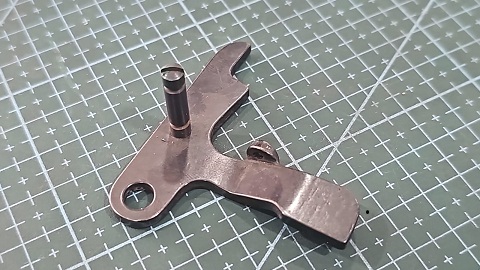 GUIA DE CORTE  OJALADORA SINGER 71K