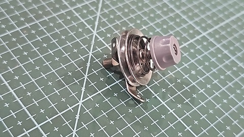 TENSOR GUIA HILO DEL CARGADOR DE HILO GC6150MD
