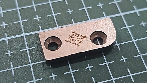 CUCHILLA  FIJA COSEDORA DE BOLSA YH