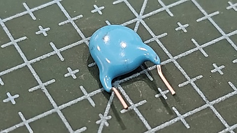 CAPACITOR CERAMICO PLACA MD