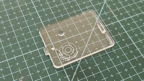 TAPA DEL PORTA BOBINA SINGER HD4411/4423/4452