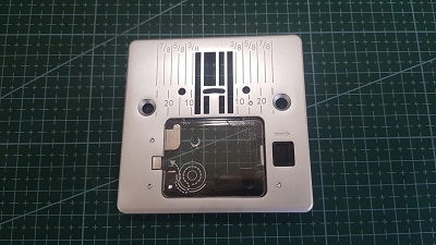 CHAPA DE AGUJA COMPLETA SINGER 4423 HD