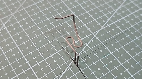 RESORTE SINGER CARGADOR DE BOBINA FACILITA