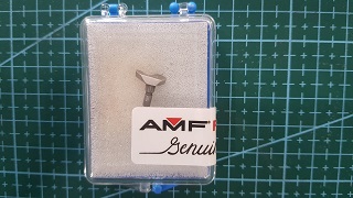 RETENTOR REECE DE SPRADER DERECHO 101