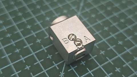 SOPORTE DE AGUJA SINGER OVERLOCK FAMILIAR