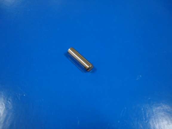PERNO MAQ DE COSER BOLSA SOPORTE DE CUCHILLA