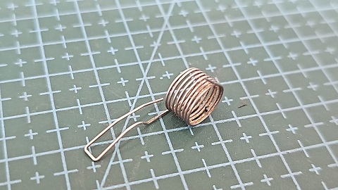 RESORTE TIRA HILO JANOME ELNA PFAFF/372373-PFAFF521/741