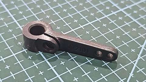 ALIMENTADOR DE HILO BARRA DE AGUJA DKN