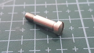 TORNILLO SEIKO DE LA TAPA DE LANZADERA APARAR