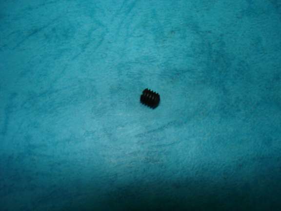 TORNILLO TYPICAL GK31030 DE AGUJA