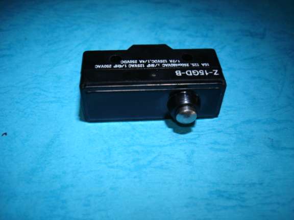 INTERRUPTOR DE MOTOR COSEDORA DE BOLSA AA6