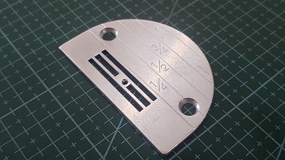 CHAPA DE AGUJA JUKI RECTA 4 CARRERAS SEMI