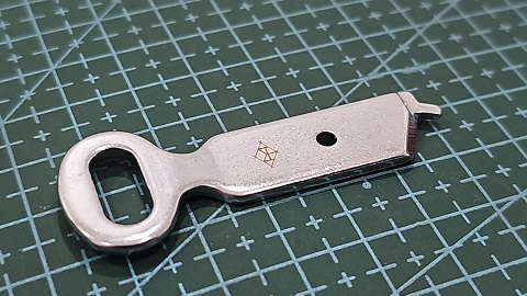 GUIA HILO JUKI BOTONERA MB-372