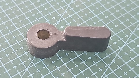 LEVANTADOR DE PRENSATELA  RECTA