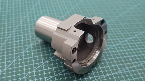 BLOCK DE LANZADERA JUKI ATRACADORA  CUNA