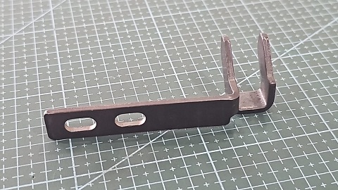 GUIA JUKI DE LA CORREA OJALADORA 780/781/782