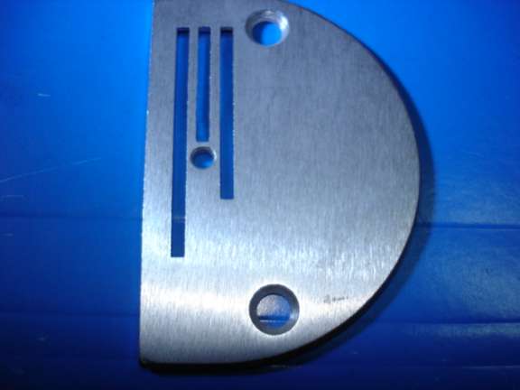 CHAPA AGUJA RECTA IND 3 CARRERAS PESADA