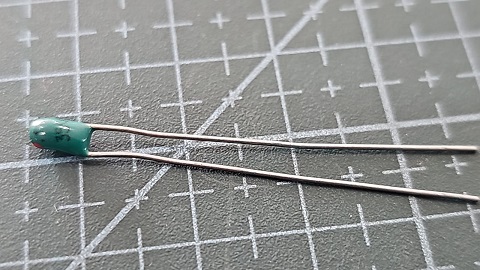 CAPACITOR DE 0.1UF -35V TANTALIO