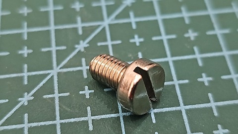 TORNILLO CSM 1790 DE LA CHAPA LIM DEL SENSOR M5 X 8